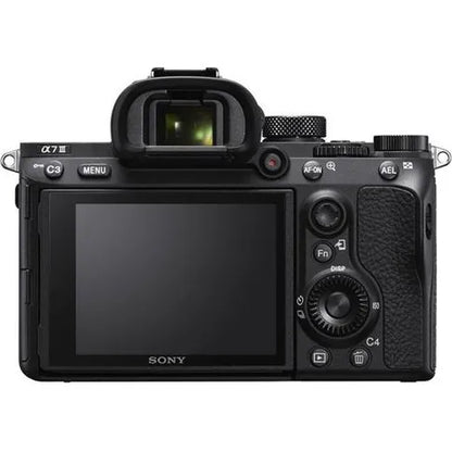 Sony A7 mark III + FE 28-70mm F/3.5-5.6 OSS