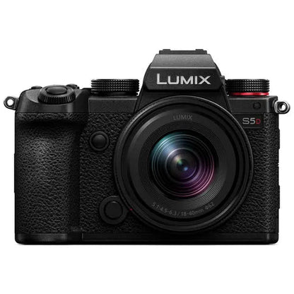 Panasonic LUMIX S5D + 18-40 mm F/4,5-6,3